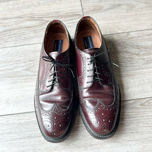 Bostonian Burgundy Longwings Dress Shoes - Picture 1 of 14